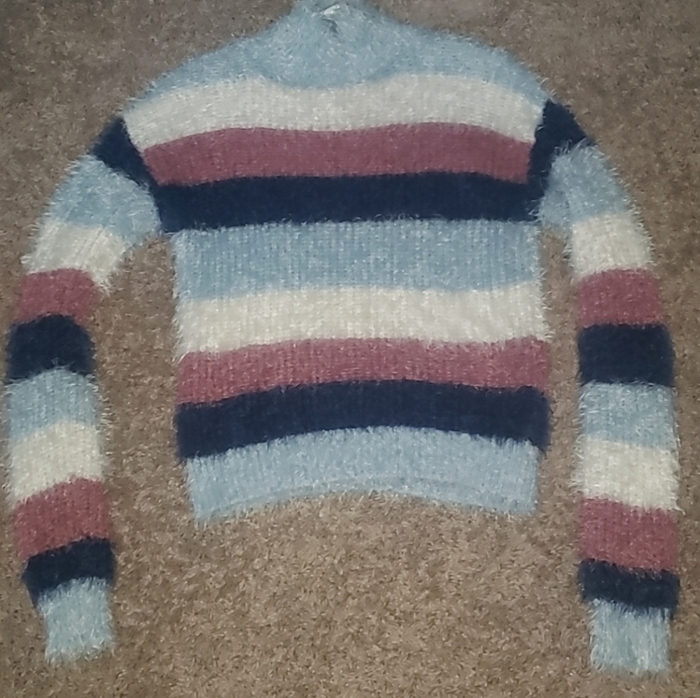 Sweater - Picture 2 of 3